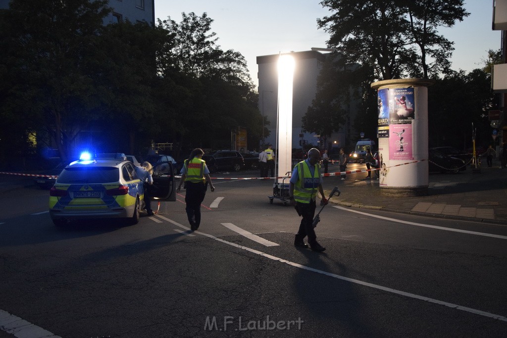 Schwerer VU PKW Rad Koeln Deutz Giessenerstr Betzdorferstr P018.JPG - Miklos Laubert